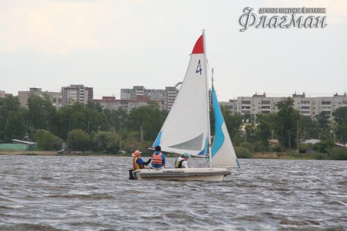 Фоторепортаж с парусной практики флотилии Флагман, прошедшей в июне 2017 года.